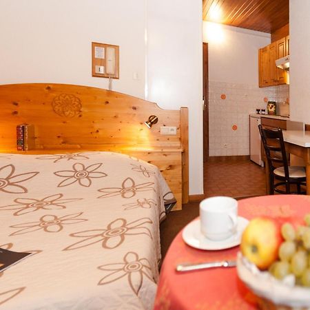 Residence Galaxy Ле-Гет Екстериор снимка